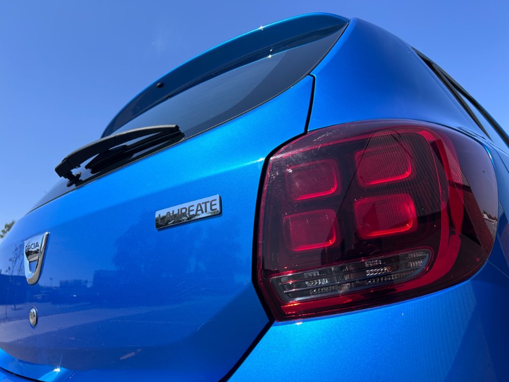 Blue 2017 Dacia Sandero Stepway 0.9 TCe Laureate Hatchback 5dr Petrol Manual Euro 6 s/s 90 ps in Hereford